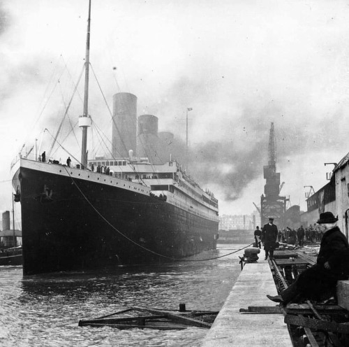 The Titanic leaving Southampton in April 1912 Nudes &amp; Noises  