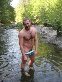 sweatyhairylickable:    http://sweatyhairylickable.tumblr.com for more hairy sweaty dudes!   