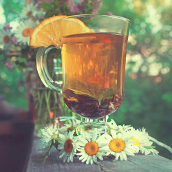 wisteria-spirit:  tea-world:  orange tea by StargazerLZ  LOVE 