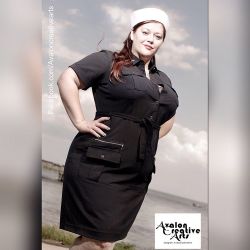 Throwback cause I&rsquo;m just gonna post stuff off my phone for the next few days with Kerry @karielynn221979 in her retro sailor look for Avalon Creative Arts @avaloncreativearts #throwback #photosbyphelps #reallight #plus #redhead #plusmodel #plusmodel