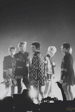  140419 B.A.P @ LOE ChicagoDo not edit or crop logo. Please take out with full credits. 
