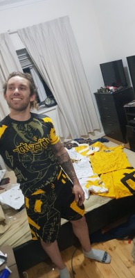 ibilateral: liftwizard:   kawaii-neko-bitch:   ibilateral:   Motherfuckers look how fucking good I look on my new jiujitsu gear   OMG I love it!  P.S. your smile is the best    Look at my boi   Fucking love you two 💙 