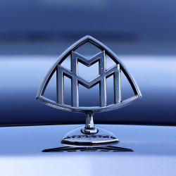 kongoofc:  Happy Blue Maybach by photocillin on Flickr.