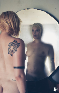 bitbybitphotography:  “Mirrors” Pt. 4 of 4 Model: Aurelie Bloom Leave credits/notes when re-blogging! 