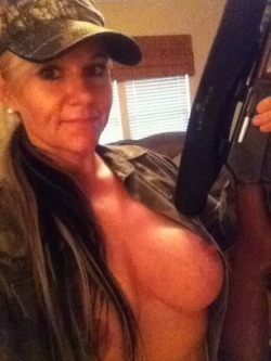 sirsplayground:  Two nipples up for titi Tuesday and turkey season.Thank you for your Submission.Sir