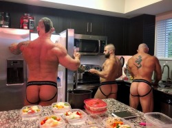 gymrat801:  Don’t let me fool you, I’m putting the milk for my Oreos away while the boys are working on their food prep. 😜 #bodybuilders #bodybuilding #muscled #muscle #gay #gaybears #beef #beefybears #jock #jockstrap #mealprep #prep #musclefoods