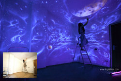 grizzlygains:archiemcphee:  Vienna, Austria-based artist Bogi Fabian uses glow-in-the-dark and black light-reactive paints to transform rooms into otherworldly getaways in distant galaxies, jungles, caves or underwater. While some of Fabian’s murals