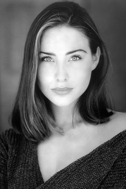 frosyaa:Claire Forlani