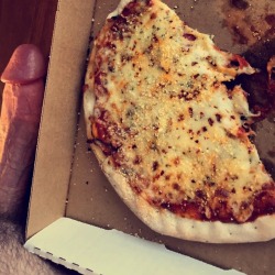 straightsleepover:  my shitty room service pizza was supposed to have meat. do you see any meat!? ;) 