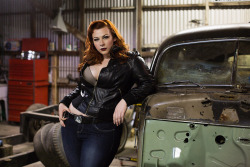 elisabethkaysen:  I was a hot rod garage girl ;)  First shoot in awhile… a little rusty but oh well! ;)   Chet Wehe photography