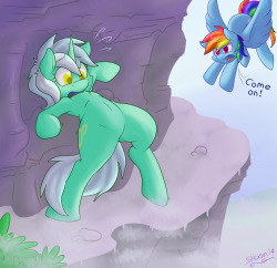 datcatwhatponissafely:  Never go mountain-climbing with Rainbow Dash.   &lt;3