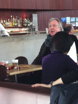 colonel-bastard:  mangocianamarch:  alanrickmandaily:  nightclubflunkie:  Did I ever tell you guys about the time I was a horrible little fan girl when I saw Alan Rickman in a cafe in New York City?  Bless this post.  HIS FACE OMG #a surreptitious picture
