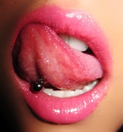 dumbandpretty:  Tongue studs are there for one reason and one reason only. Remember that, guys, when you’re trying to have a serious conversation with a girl who’s wearing one. All she wants to do, deep down, is swallow your cock.   Very true