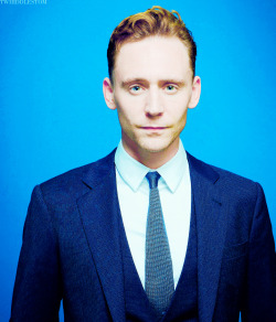 twhiddlestom: Tom Hiddleston of ‘Only Lovers Left Alive’ pose at the Guess Portrait Studio during 2013 Toronto International Film Festival on September 6, 2013 in Toronto, Canada. [x]      
