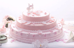 Marie Antoinette cake - LadurÃ©e