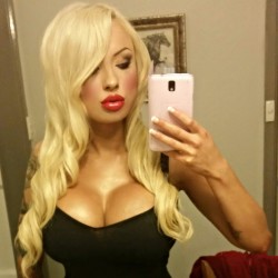 Big tit barbie bimbo Sarah Marie Summer poses for a sexy selfie!  Follow Fake Tits Club on Tumblr  Fake Tits Club is full of free porn pics and GIFs of stunning, hot and sexy babes with perfect fake tits. All the  girls on this sexy tumblr blog have big,