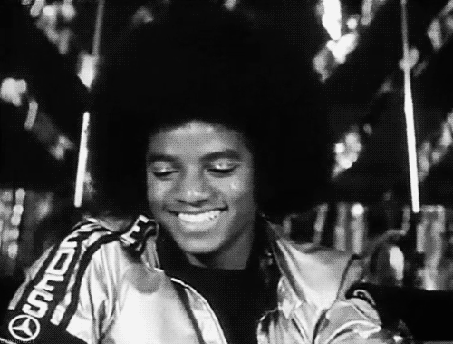 GIF su Michael Jackson. - Pagina 11 Tumblr_nm84t1kCdF1sgfz8lo1_500