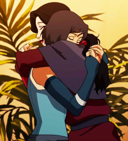 weissrose: I like to think that this was the first time Korra felt like she was really “at home” in three years. She just melted into Asami’s arms. 