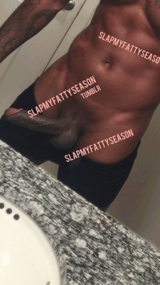 blackstripperworshippers:  Safaree from love and hip hop 🍆👀😱😍👍