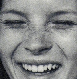 supermodelgif:  kate moss photographed by corinne day    