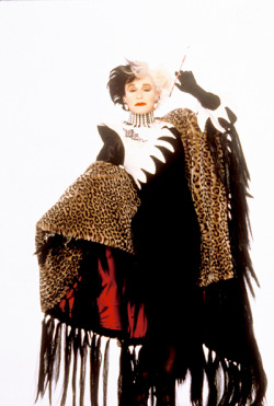 mabellonghetti:Promotional pics of Glenn Close as Cruella De Vil in 101 Dalmatians (1996). Costumes designed by Anthony Powell