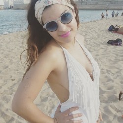 #beachtime in #barcelona #barceloneta #me #myself #sunglasses #asos #bikinis #pinklips #flormarmakeup #friends #beach #playa #beach from #grancanaria #today #poniendome #morena #spain #thisislife #puravida by haripopotter http://ift.tt/24BhoLT