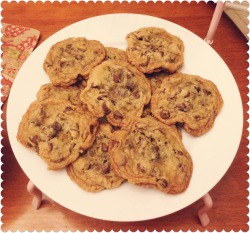 agirlchangingtheworld:  Gluten Free Chocolate Chip Cookies! Best chocolate chip cookies I have ever made! I’ve been a cake and cupcake baker for awhile, but I…View Post