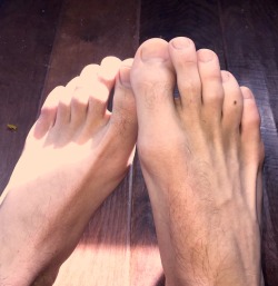 chiguylkv:  Perfect toes  #barefootmarines #barefootguys #sexyfeet #feet #malefeet #Malefeet #barefeetandjeans