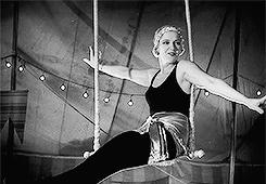 garboing:   They’re going to make you one of them, my peacock!  Freaks, 1932 | Tod Browning. 