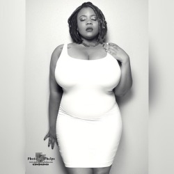 first shoot with Dee Dee @simpliibutta who definitely filled out this white dress.  #busty #phat #photosbyphelps #whitedress #photography #ink #tattooed #fashion #plusmodel