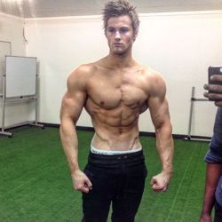 beautifulyoungmuscle:  the growth of Carlton Loth (and my crotch region, after looking at these new pics!) 