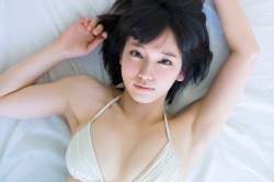 fetishjapan:  美麗なワキ。  Yoshioka Riho さん。 