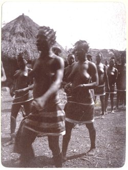 ukpuru:  Women’s play at Owakande, upper Cross River. 10 April, 1904. Photo by Charles Partridge. 