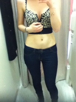 blonde-bisexual:  Ahahahaha I found this photo of myself trying on this as a joke. I kinda like it. ;) 