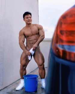 musclehunkymen:  Hunky gorgeous Asian muscle, ready to wash your car!