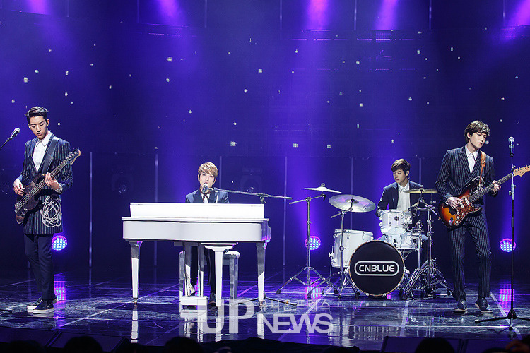 [Live] CNBLUE @ Mnet M!Countdown (06.03.2014) Tumblr_n214vtyt8E1rgxfbio7_1280