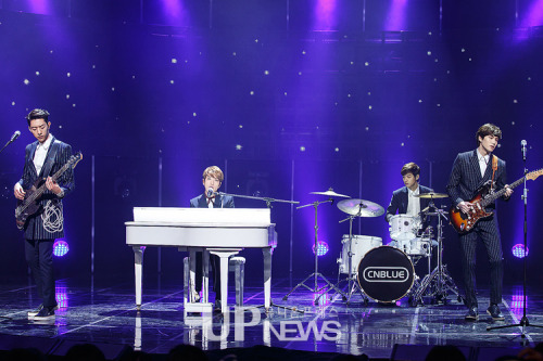 [Live] CNBLUE @ Mnet M!Countdown (06.03.2014) Tumblr_n214vtyt8E1rgxfbio7_500