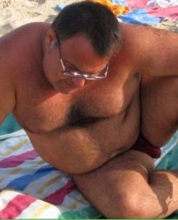 bemach:  cutecubs:  Big sexy perfect bear still young and cute to me  Do you know Chaturbate ?, try it…is free, and have a lot of dads, bears and chubs exposed and having sex online, is like tumblr, you can follow all your favs broadcasters…and 100%