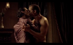 Alexander Skarsgard gay scene