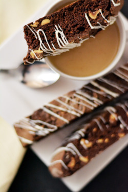 do-not-touch-my-food:  Chocolate Hazelnut Biscotti 