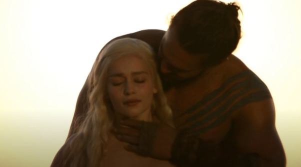 Khal Drogo and Danaerys’s sex scene interuptionKhal Drogo and Danaerys’s sex scene interuptionWhile doing it, the actors had to pause because they heard the crew laughing. To the side of them, were two horses that the Khal and Danaerys had been