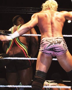 perversionsofjustice:  Mmmm-MMM Ziggler has an ass that does not quit…and bonus ass at the bottom of the pic too  Kofi, Dolph, and Big E Ass! Damn!