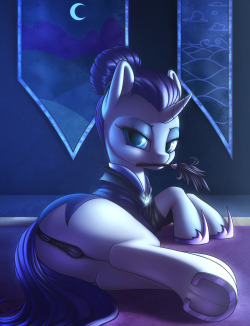 mysecretclopaccount:  ming3:  darkdale:  Night Maid Rarity Rarity from the Nightmare Takeover Timeline(season 5 finale).  No cutiemark by intent. Because i find it quite stupid that M6 have their marks in the different timelines. Exactly the same as