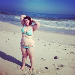 bettydreadful:  betty—poop:  Westhampton beach babe #fat #fatspo #fatkini #bodyposi #plussize   What a cutie
