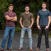 Ahhh these boys made it to the top 12 in x factor.  In case you don&rsquo;t know their name is Restless Road, they auditioned as solo acts but Simon Cowell put them together, just like another group everyone has had to have heard about&hellip; But yeah
