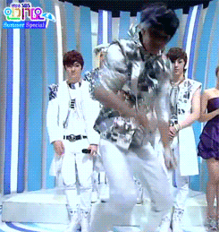 :  aron cutely dancing along with jr 