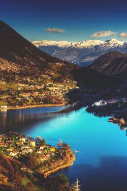 10  wanderlusteurope: Lake Endine, Bergamo, Italy