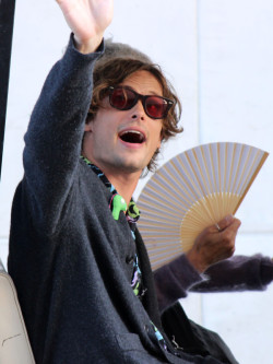 0laura0:  Matthew Gray Gubler waving to all the fans outside Comic-Con… #SDCC2014 