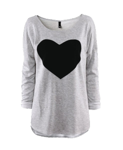 writtenly:  GUYS HOW CUTE IS THIS? Its super cheep too :) This is called Sweatshirt with Contrast Heart Flocking check it out here Register with them and receive a coupon for your order  20% off . Seriously they have amazing clothes that I can’t wait