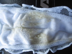 mydischargepics:  Fresh discharge panties submission! thanks! http://mypussydischarge.blog.fc2.com/blog-entry-20.html 